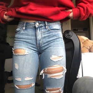 Ripped Super stretch American Eagle skinny jean